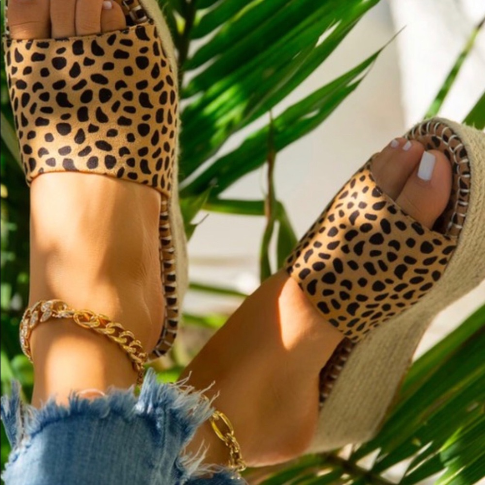 CHEETAH ESPADRILLE SANDALS HEELS SLIP-ON- Shoe - Picture 1 of 3